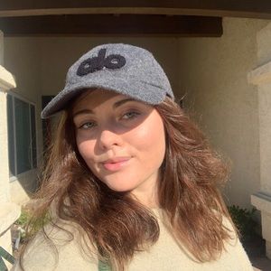 Meet your Posher, Caroline